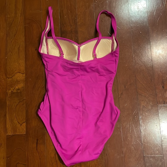 La Blanca Purple OnePiece Swimsuit - Picture 2 of 4
